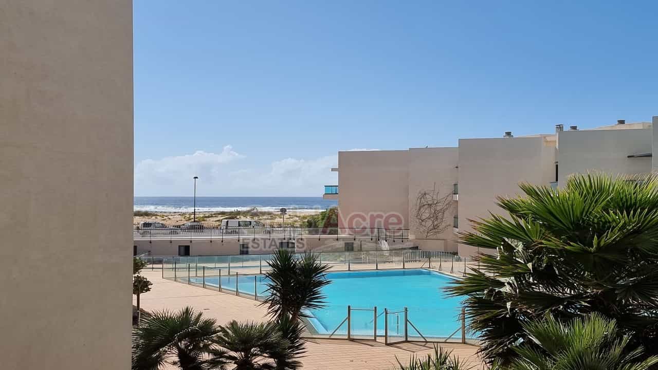 Condominium in La Oliva, Canarische eilanden 10089060