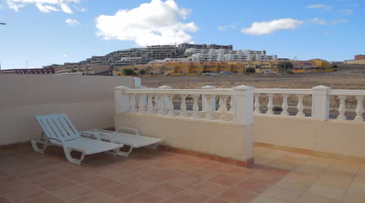 Rumah di Caleta de Fuste, Canary Islands 10089090