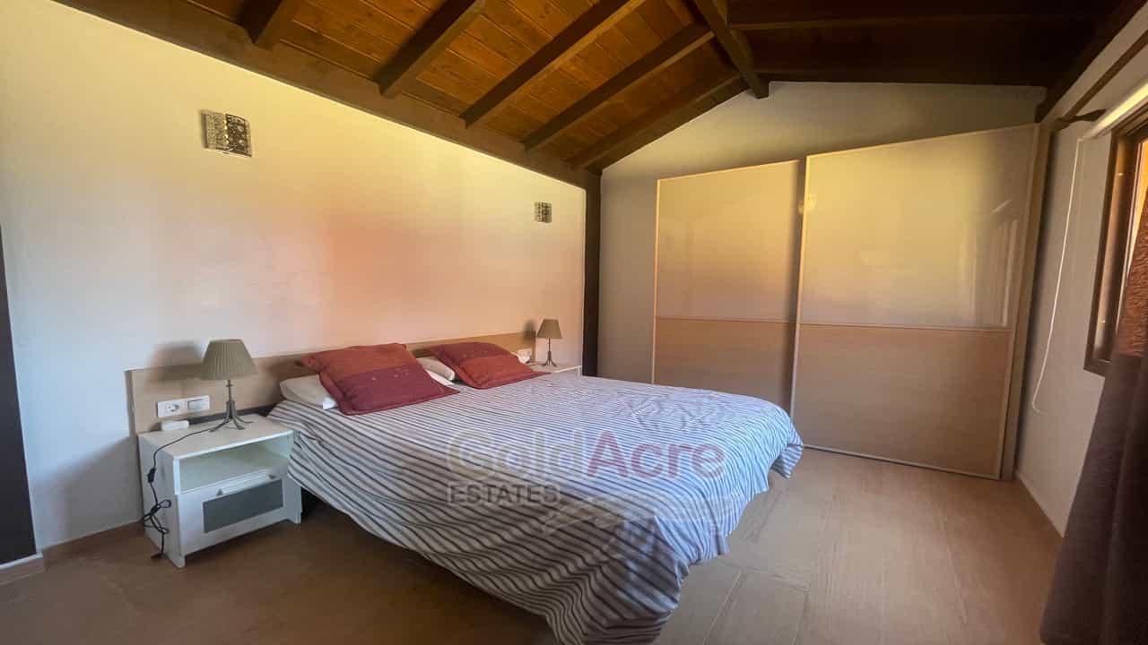 House in Caleta de Fuste, Canary Islands 10089114