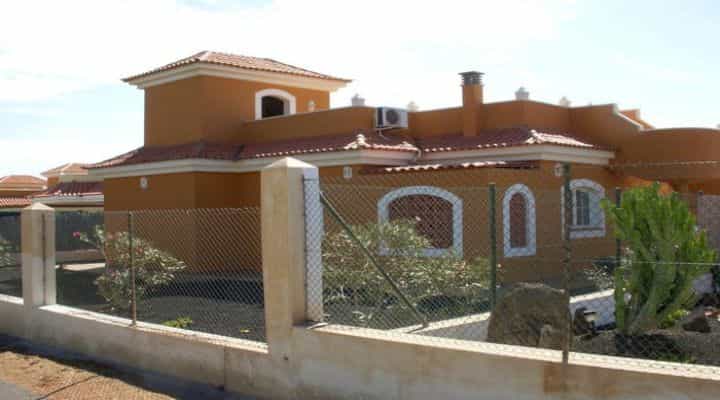 Будинок в Caleta de Fuste, Canary Islands 10089115