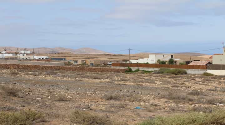 Sbarcare nel Tindaya, Canary Islands 10089165