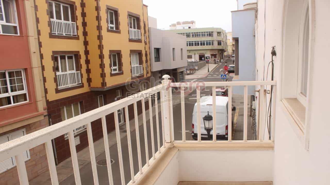 Condominium in La Oliva, Canary Islands 10089203