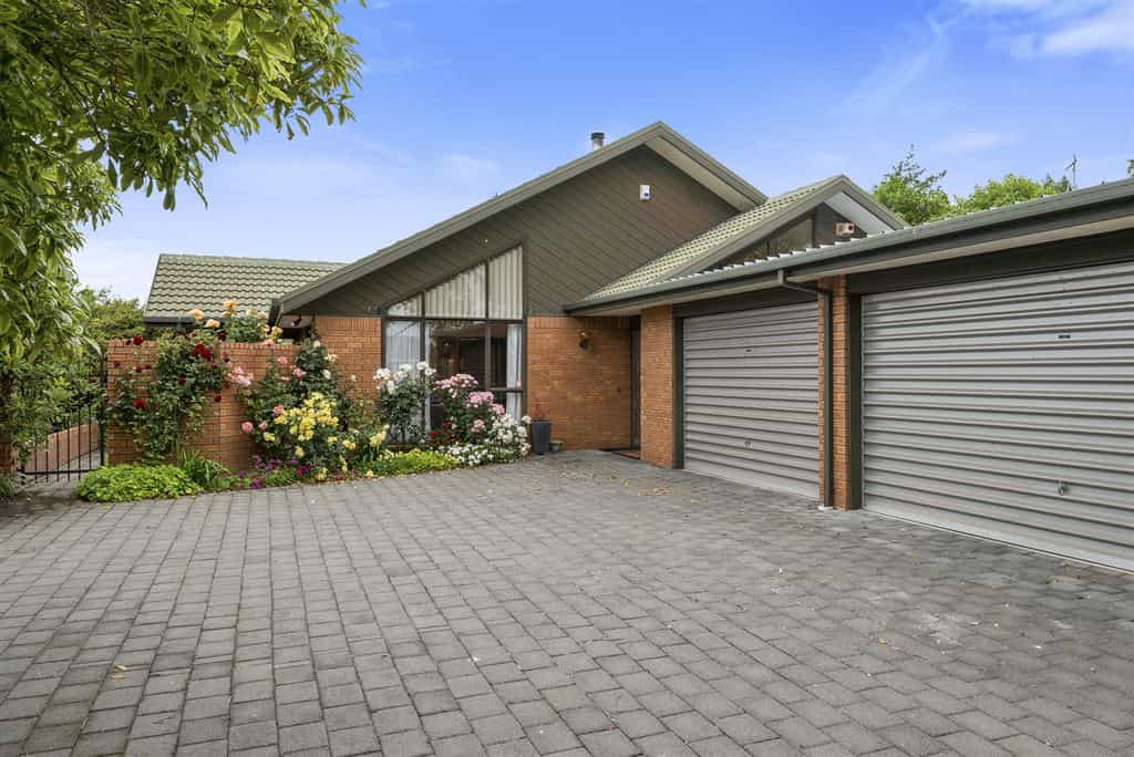 House in Wigram, Canterbury 10089299