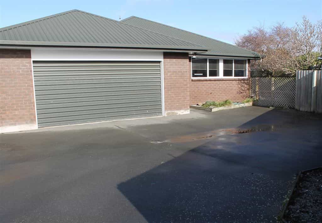 House in Wigram, Canterbury 10089341
