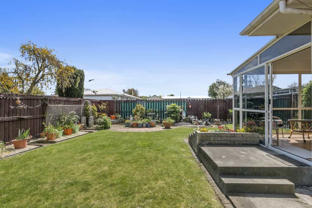Hus i Redwood, Christchurch 10089350