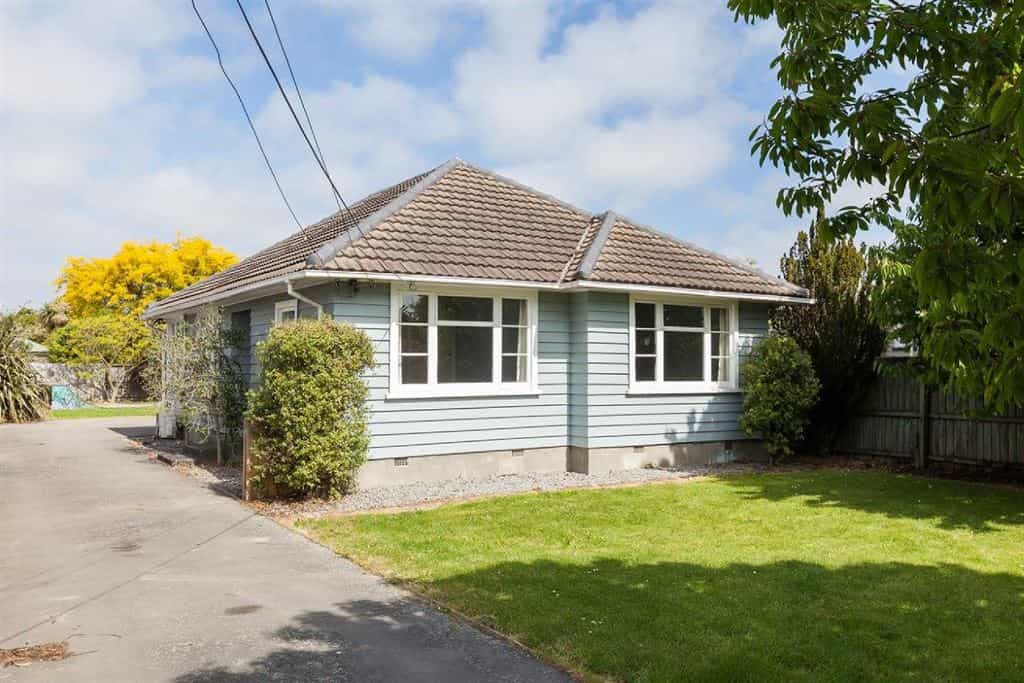 House in Christchurch, Canterbury 10089359