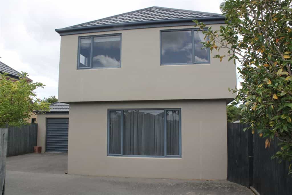 House in Christchurch, Canterbury 10089538