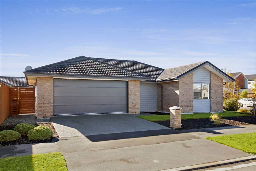 House in Wigram, Canterbury 10089573