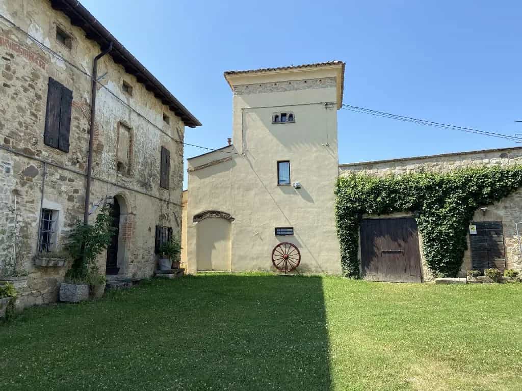 Pelbagai Rumah dalam La Costa, Emilia-Romagna 10089706
