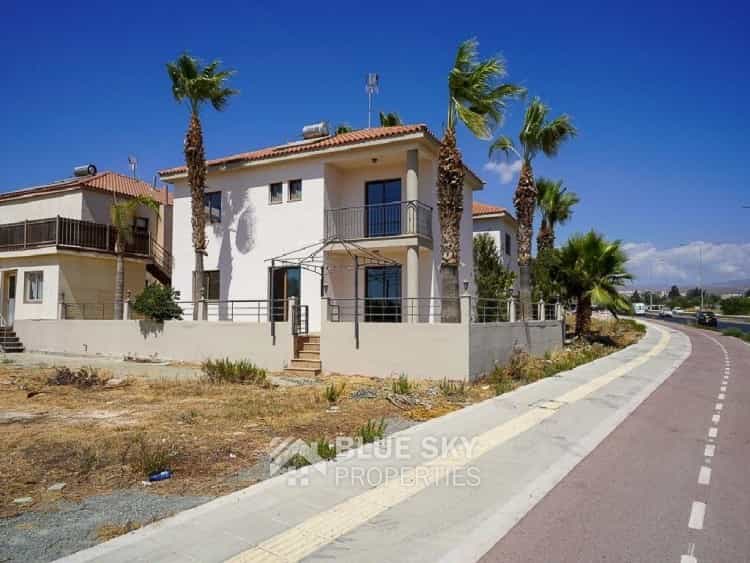 жилой дом в Kato Polemidia, Limassol 10093068