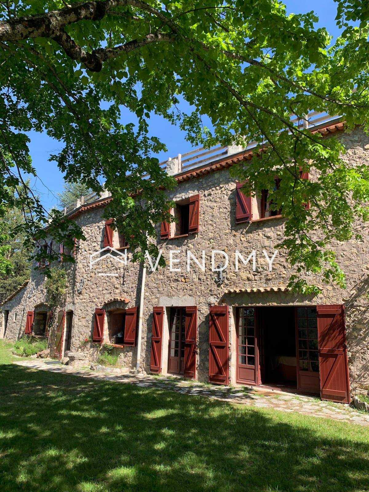 Rumah di Valderoure, Provence-Alpes-Cote d'Azur 10093780