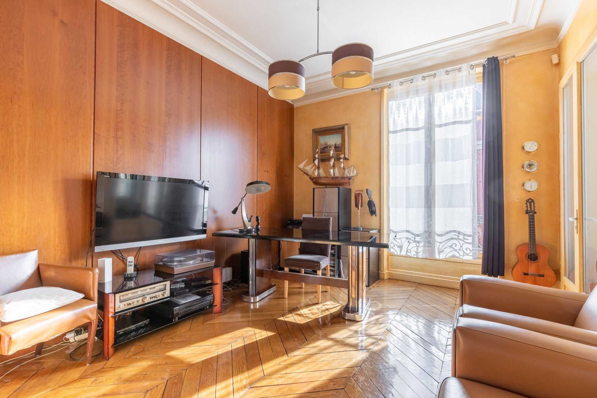 Квартира в Paris, 84 Rue Lauriston 10093802