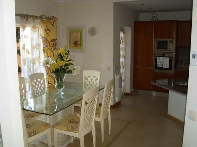 rumah dalam Carvoeiro, Algarve 10093832