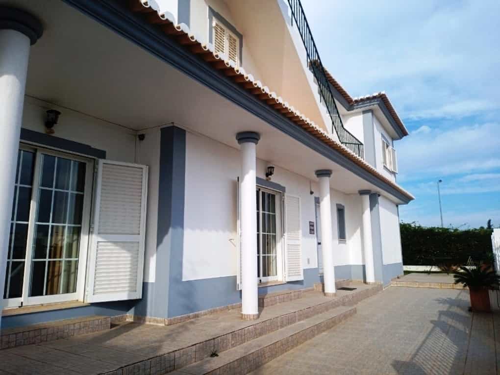 жилой дом в Fuseta, Algarve 10093868