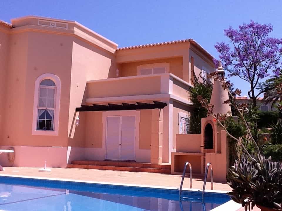 House in Carvoeiro, Algarve 10093885