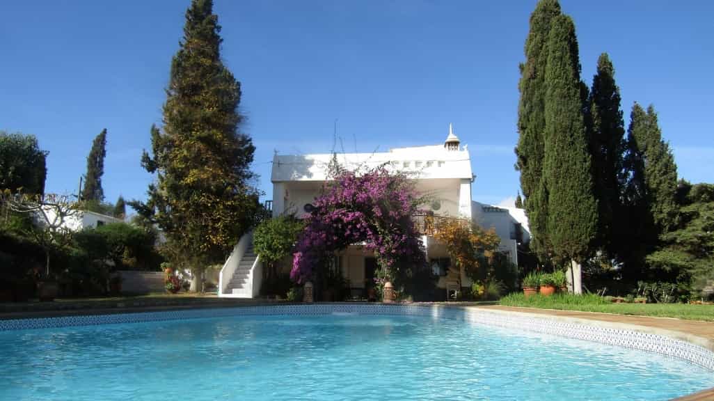 Casa nel Porches, Algarve 10093898