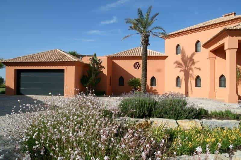 σπίτι σε Armacao de Pera, Algarve 10093919