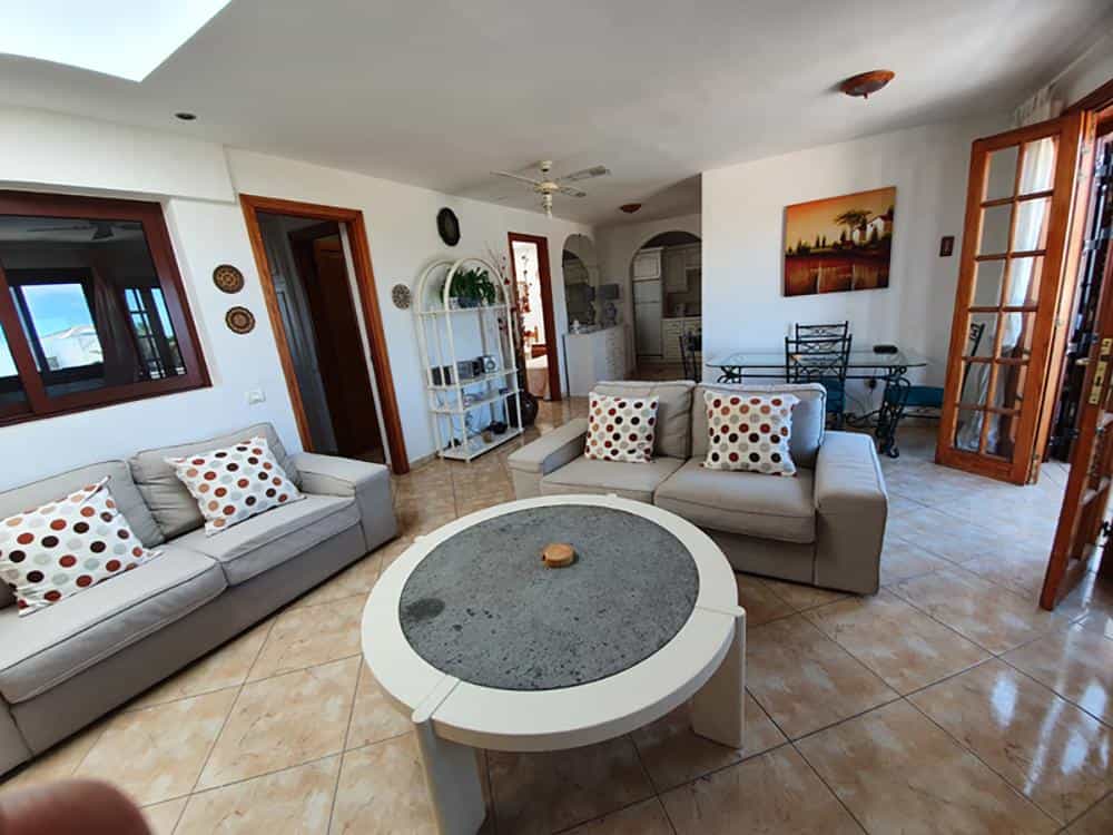 Condominium in El Abrigo, Canary Islands 10093990