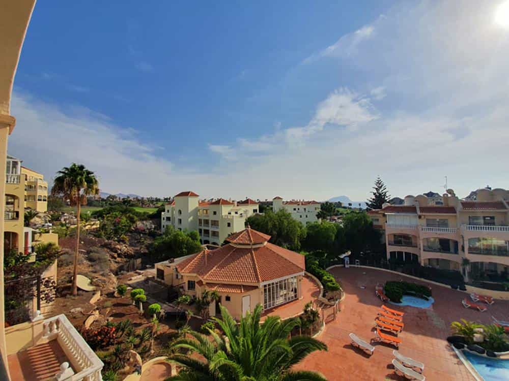 Condominium in El Abrigo, Canary Islands 10093998