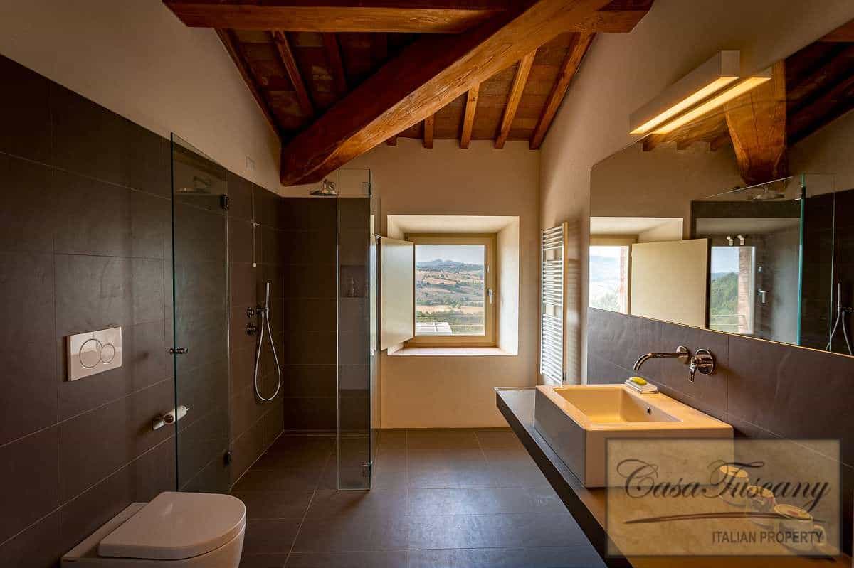 Rumah di Volterra, Tuscany 10094002