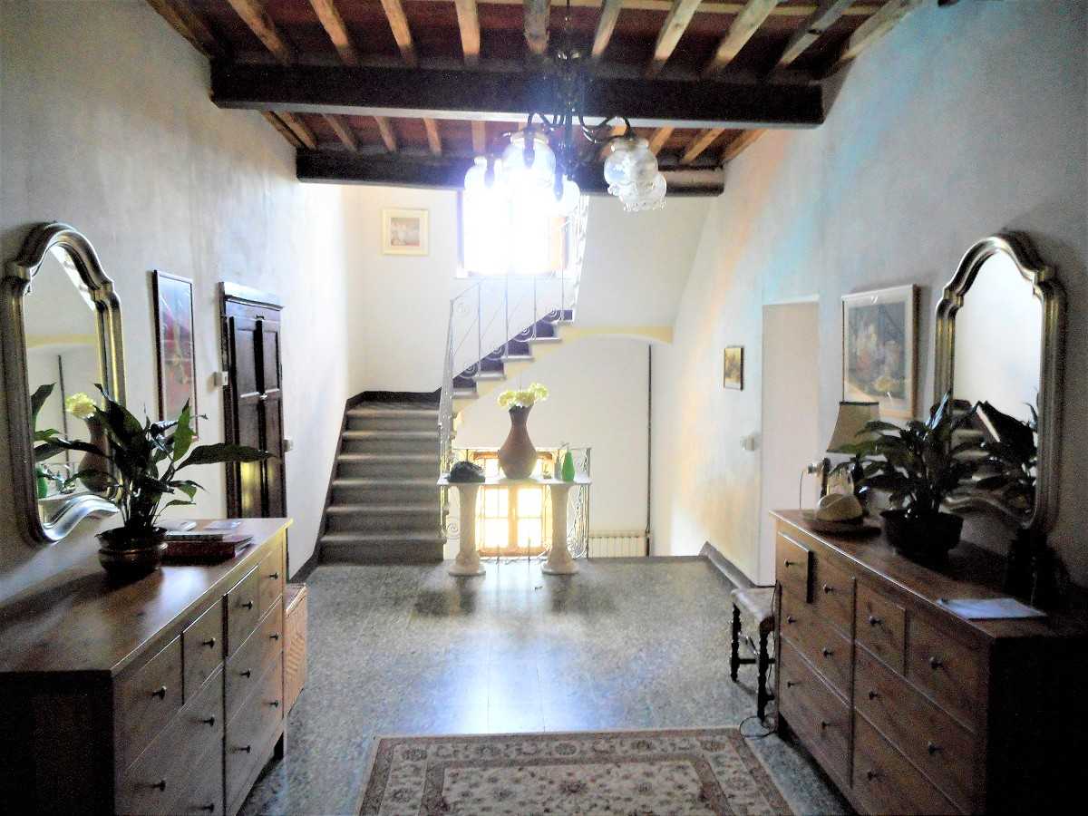 Talo sisään Bagni Di Lucca, Tuscany 10094004
