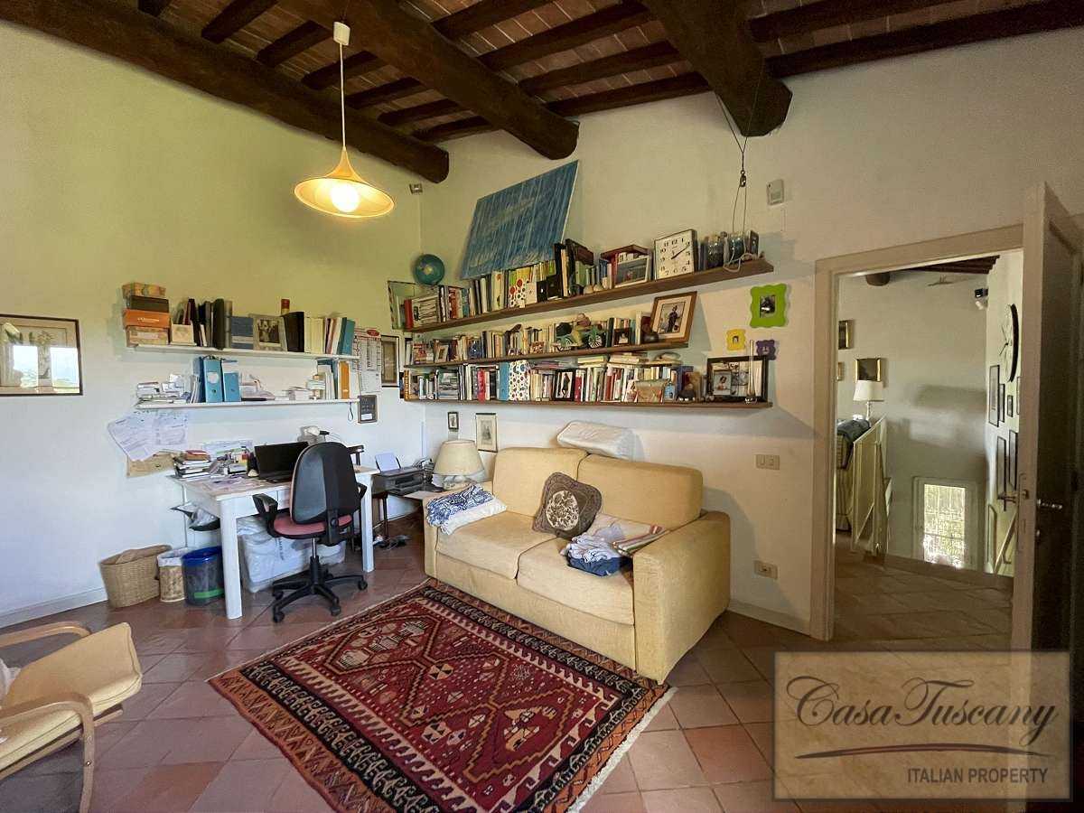 жилой дом в Montopoli Val D'arno, Tuscany 10094007