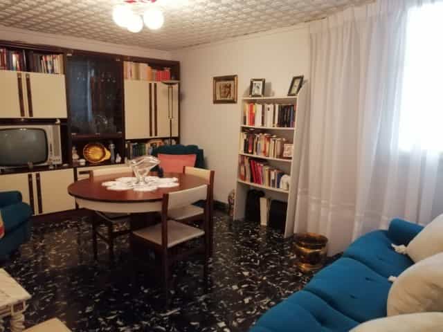 Квартира в Гандія, Валенсія 10094015