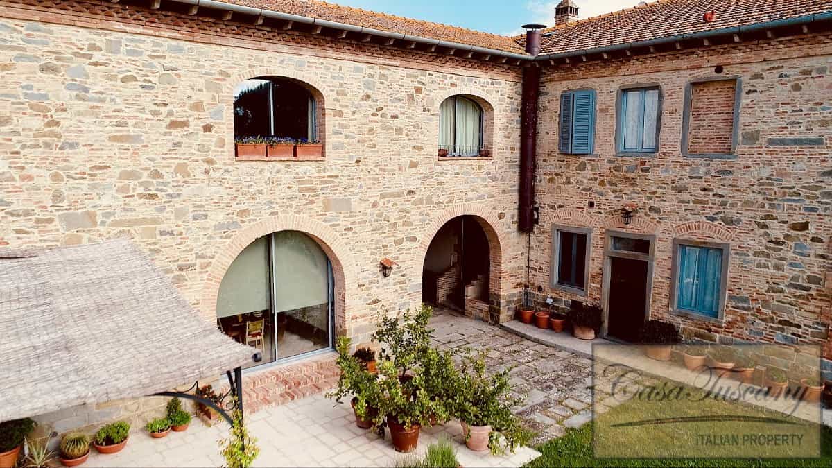 عمارات في Cortona, Tuscany 10094024