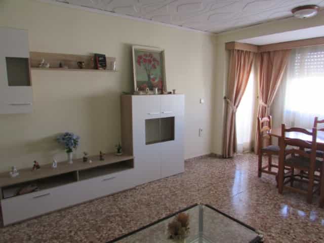 Eigentumswohnung im Gandia, Valencia 10094026