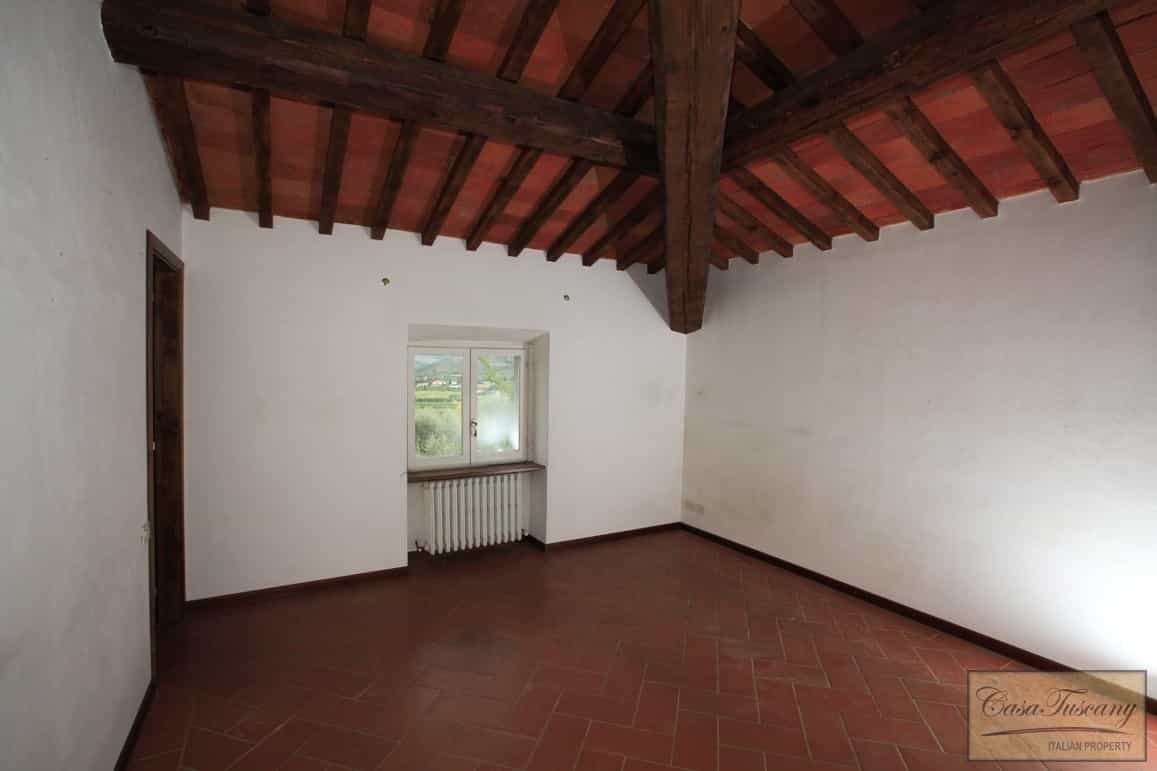 House in Castiglion Fiorentino, Tuscany 10094045