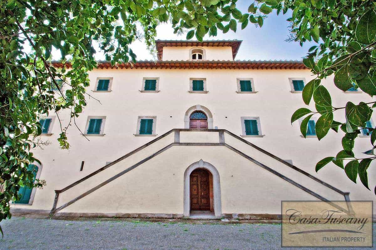 Rumah di Castiglion Fiorentino, Toskana 10094045