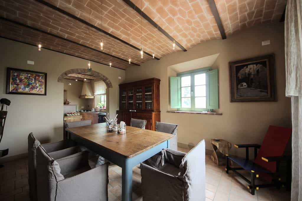 Condominium in San Gimignano, Tuscany 10094051