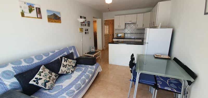 Condominium in El Abrigo, Canary Islands 10094063