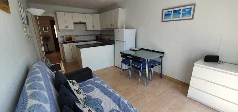 Condominium in El Abrigo, Canary Islands 10094063