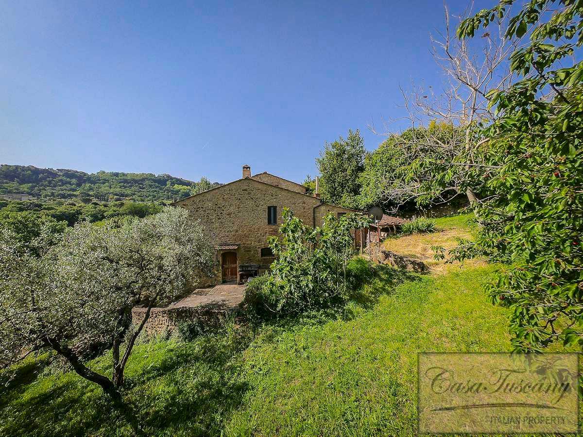House in Volterra, Tuscany 10094074