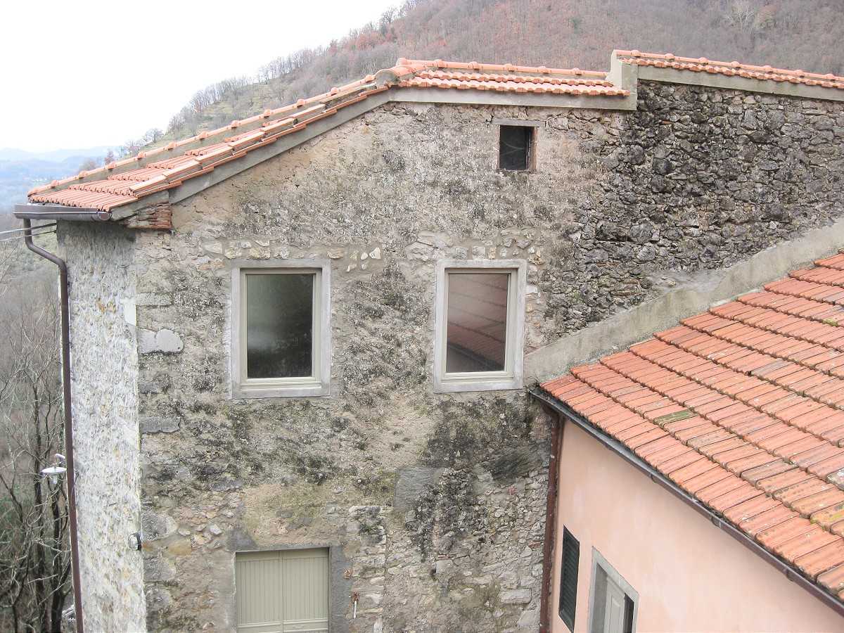 House in Bagni Di Lucca, Tuscany 10094082
