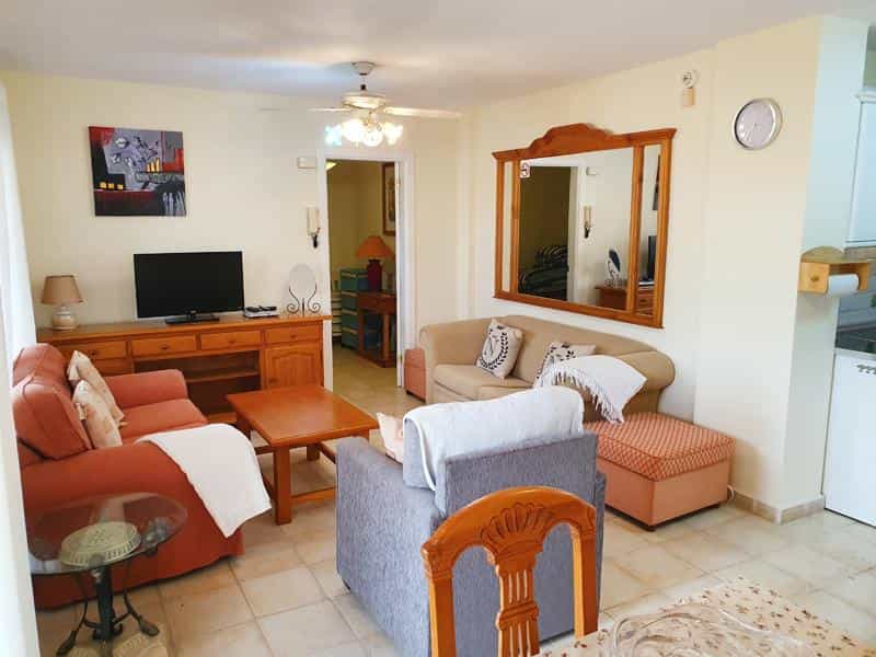 Condominium in El Abrigo, Canary Islands 10094139