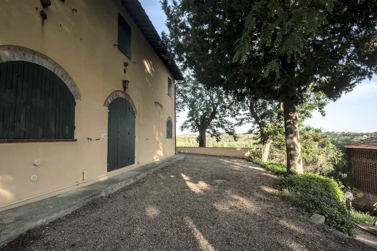 Condominium in Palaia, Tuscany 10094144