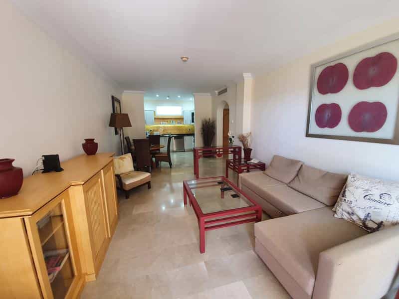 Condominium in El Abrigo, Canarische eilanden 10094145