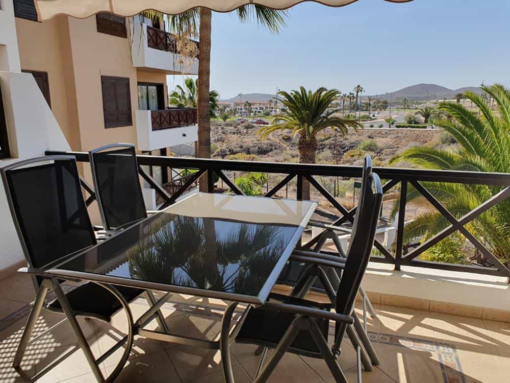 Condominium in El Abrigo, Canary Islands 10094175