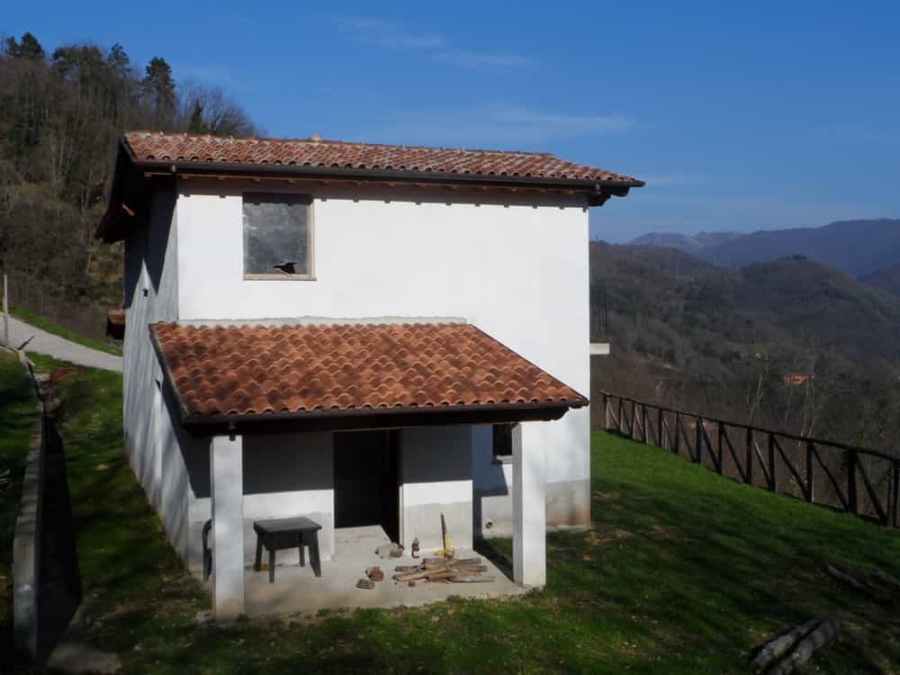 House in Bagni Di Lucca, Tuscany 10094251