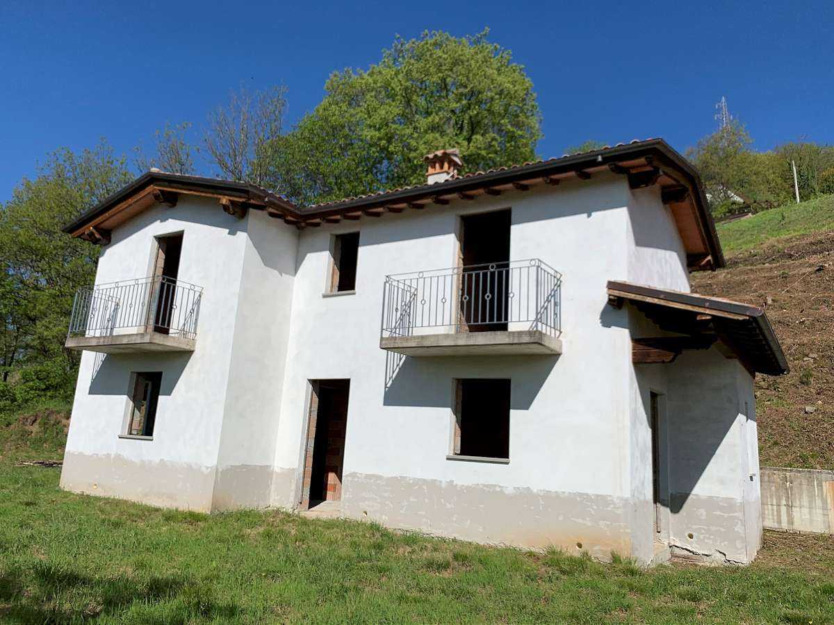 House in Bagni di Lucca, Tuscany 10094251