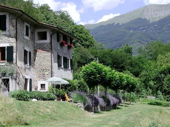 집 에 Barga, Tuscany 10094253