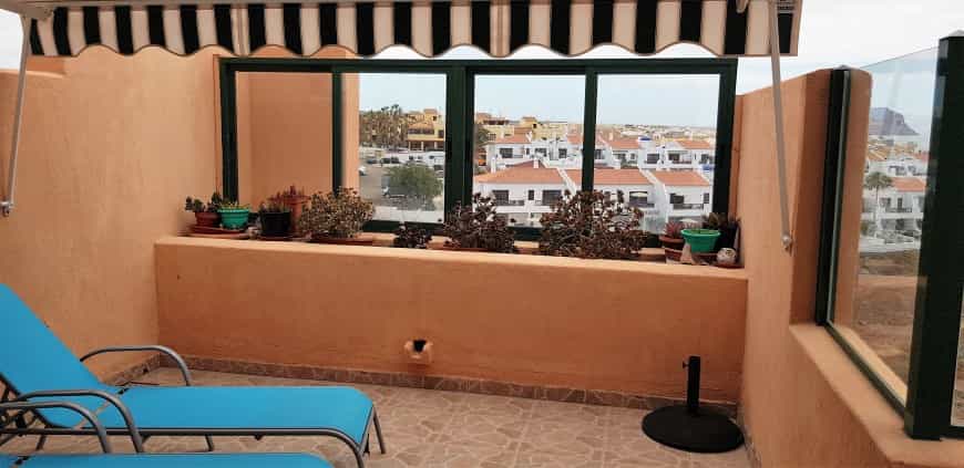 Condominium in El Abrigo, Canary Islands 10094282