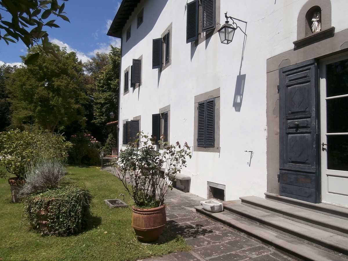 Tanah dalam Bagni Di Lucca, Tuscany 10094331