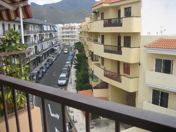 Condominium in Adeje, Canary Islands 10094354