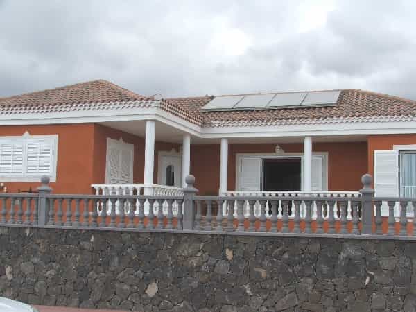 жилой дом в Callao Salvaje,  10094356