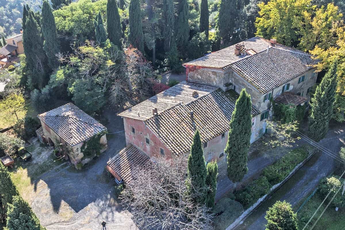 Hus i Volterra, Toscana 10094365