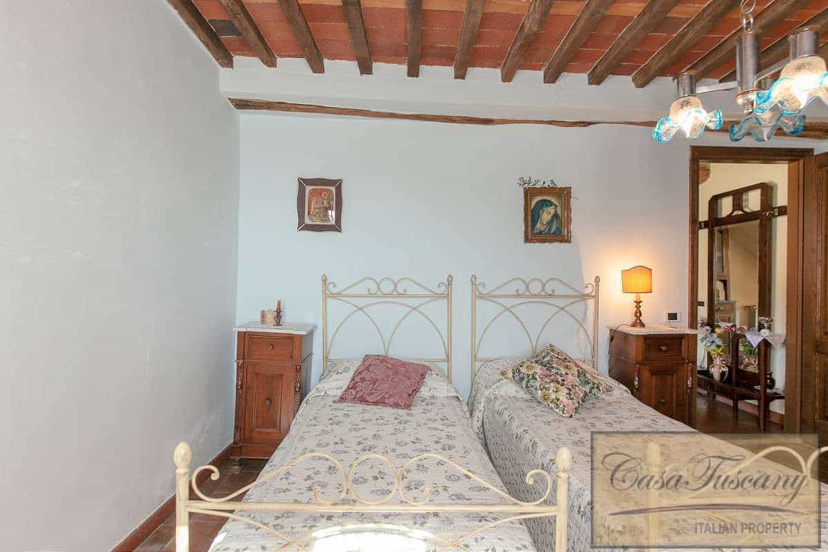 بيت في Capannori, Tuscany 10094375