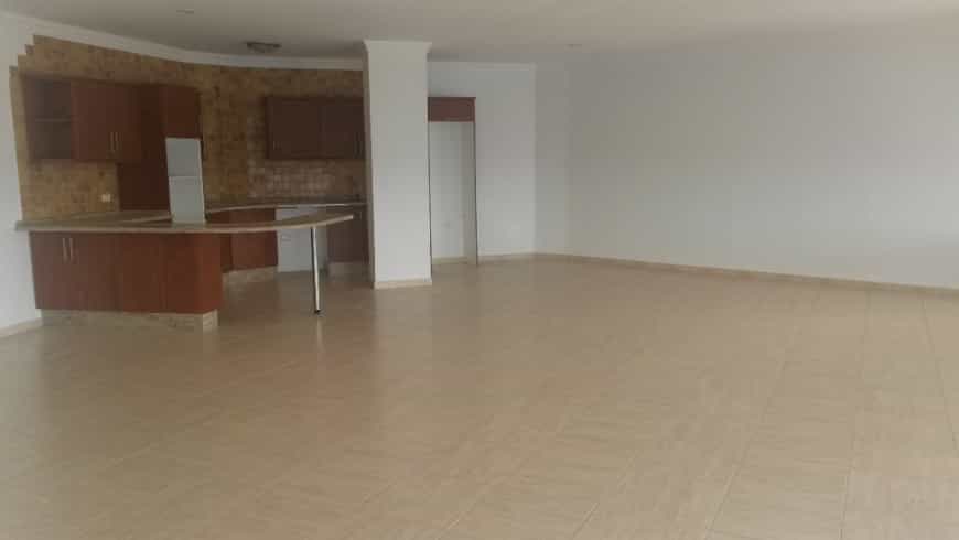 公寓 在 San EugenIo Bajo,  10094403